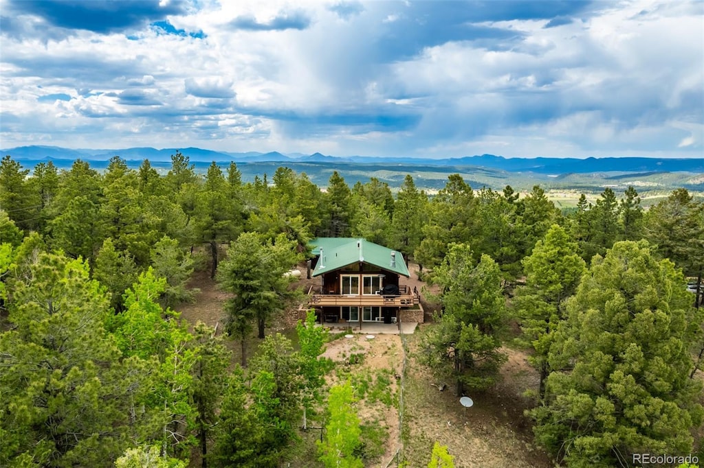 bird's eye view with a mountain view