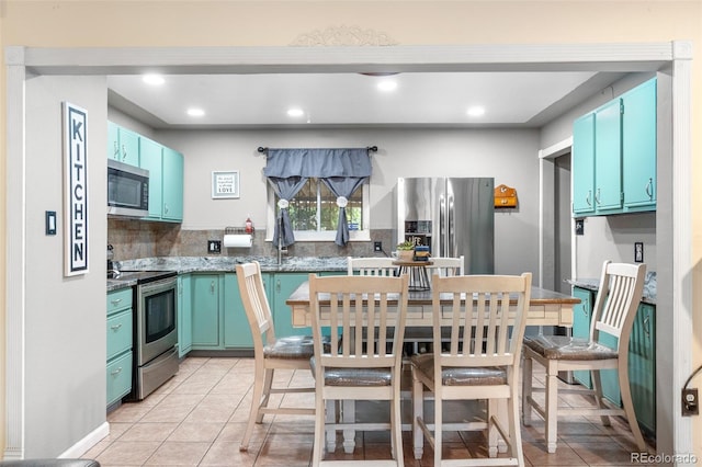 5563 Blackhawk Way, Denver, CO 80239 - photo 5