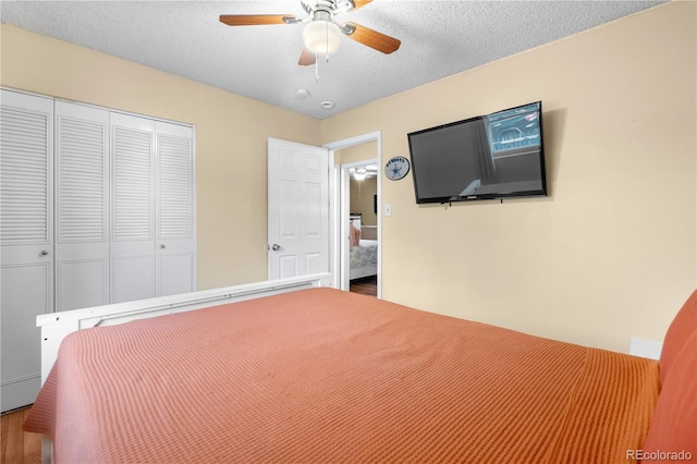 5563 Blackhawk Way, Denver, CO 80239 - photo 16