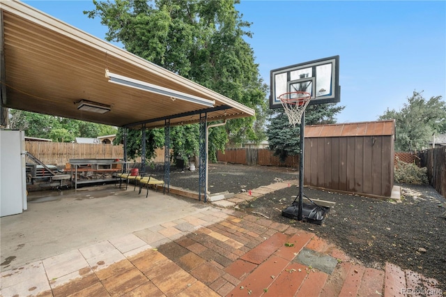 5563 Blackhawk Way, Denver, CO 80239 - photo 26