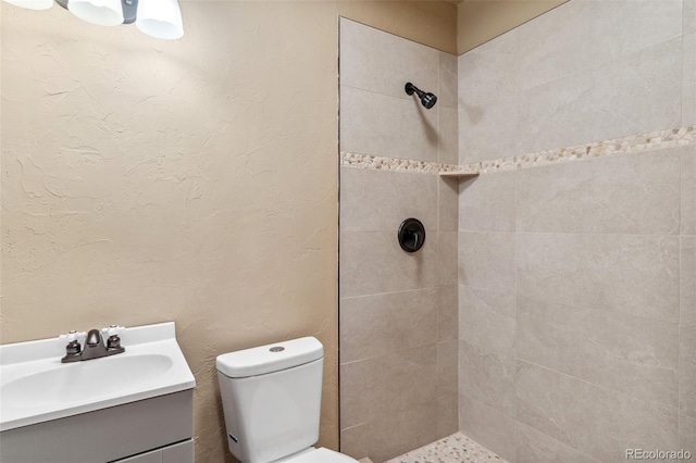 13 Crystal Park Rd, Manitou Springs, CO 80829 - full bathroom featuring a tile shower and vanity