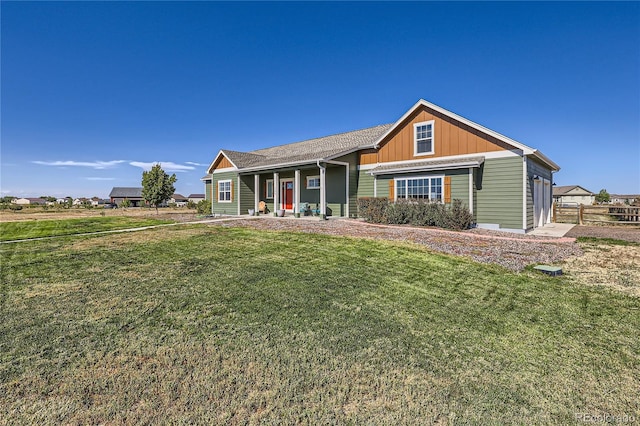 view of front of home with a front lawn