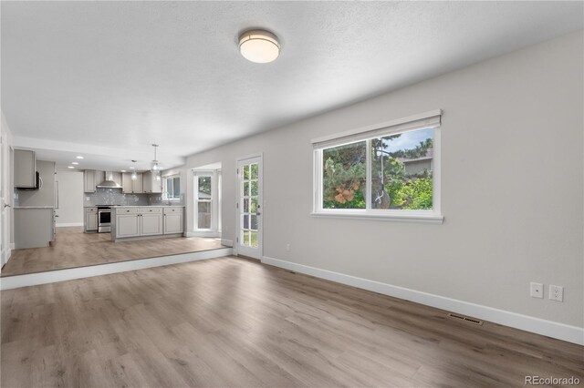 10724 E Maplewood Pl, Englewood, CO 80111 - photo 10