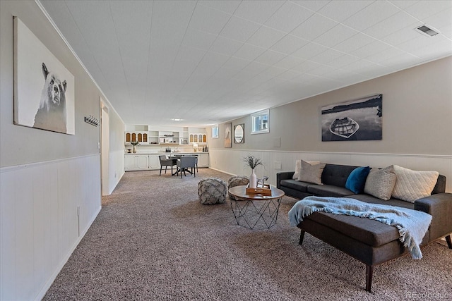 living room with carpet