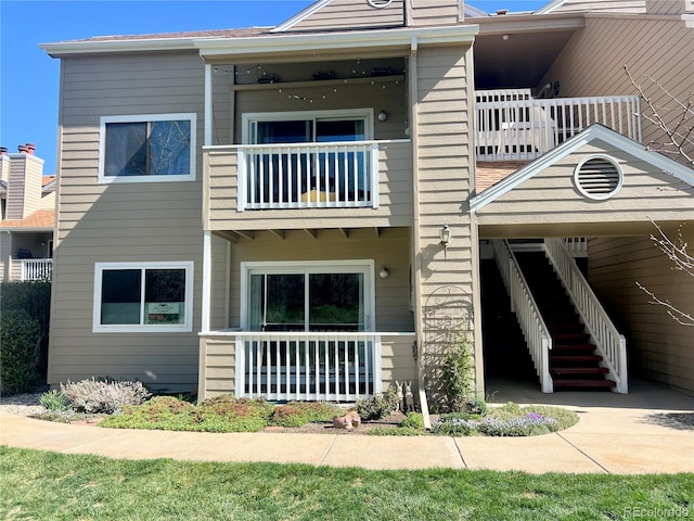 4945 Twin Lakes Rd Unit 44, Boulder, CO 80301 - view of building exterior with stairway