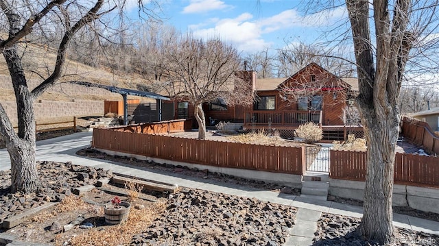 view of front of house with a fenced front yard