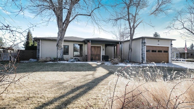 view of front facade with a garage