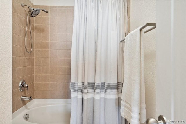 full bath with shower / bathtub combination with curtain