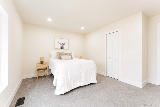 12452 W Dumbarton Pl, Morrison, CO 80465 - bedroom with carpet, recessed lighting, and a closet
