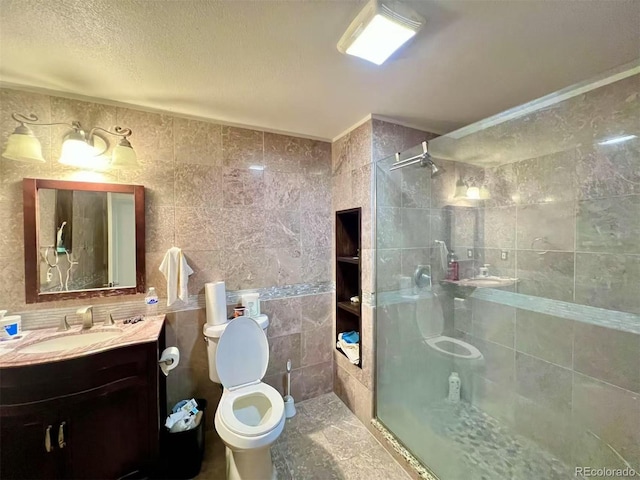 9466 Morning Glory Ln, Highlands Ranch, CO 80130 - full bath featuring a tile shower, vanity, and tile walls