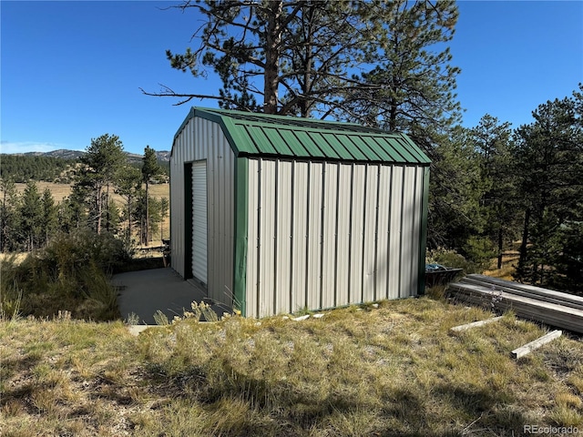 view of outbuilding