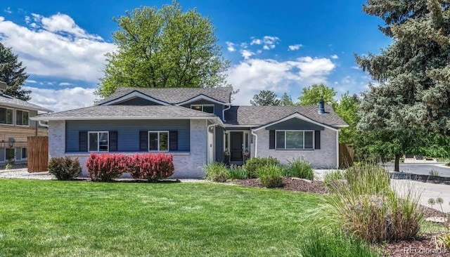 5071 S Boston St, Greenwood Village, CO 80111 - view of front facade with a front yard