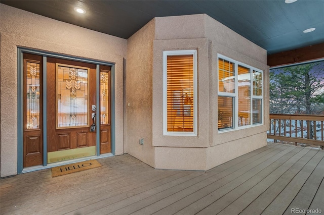 entrance to property with covered porch