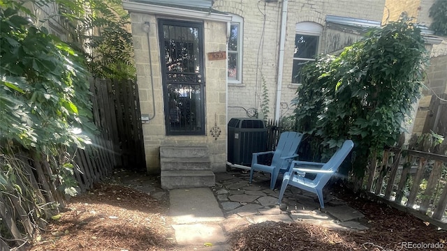 553 N Logan St, Denver, CO 80203 - photo 12