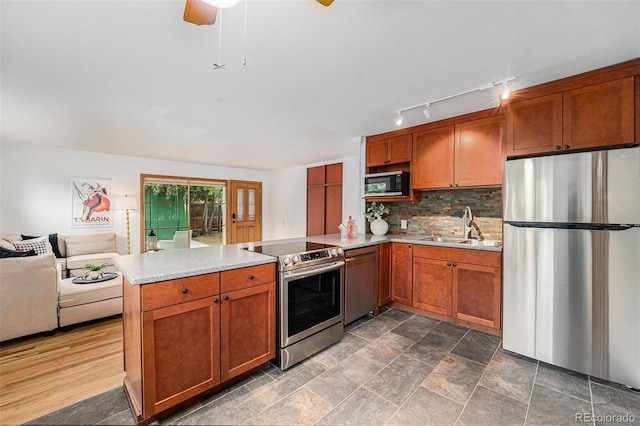 9225 Highland Pl, Arvada, CO 80002 - photo 3