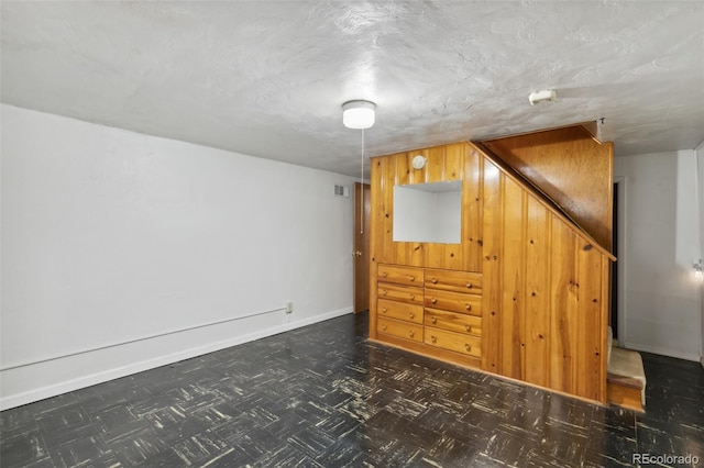 305 W Brookside St, Colorado Springs, CO 80905 - bonus room featuring baseboards