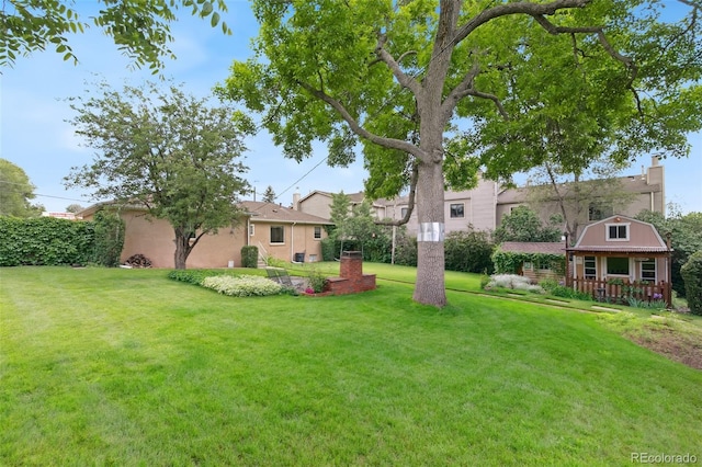 305 W Brookside St, Colorado Springs, CO 80905 - view of green lawn
