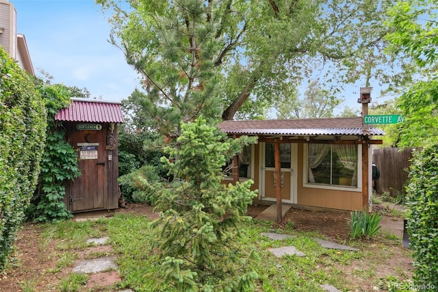 305 W Brookside St, Colorado Springs, CO 80905 - view of yard
