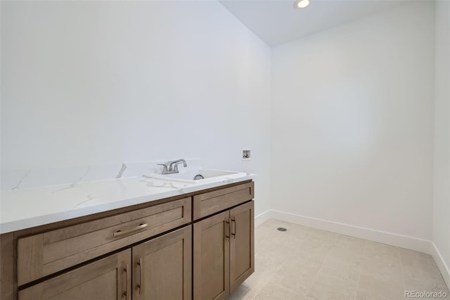 910 Promenade Dr, Superior, CO 80027 - bathroom featuring baseboards, vanity, and recessed lighting