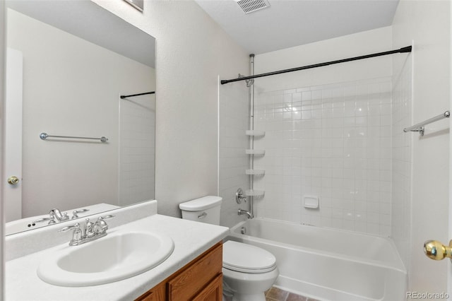7171 Canyon Way, Frederick, CO 80504 - bathroom with vanity and washtub / shower combination