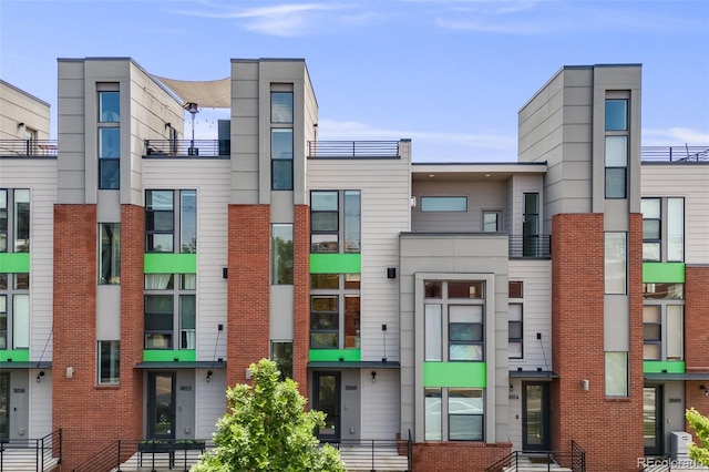 3008 Blake St, Denver, CO 80205 - view of apartment building / complex