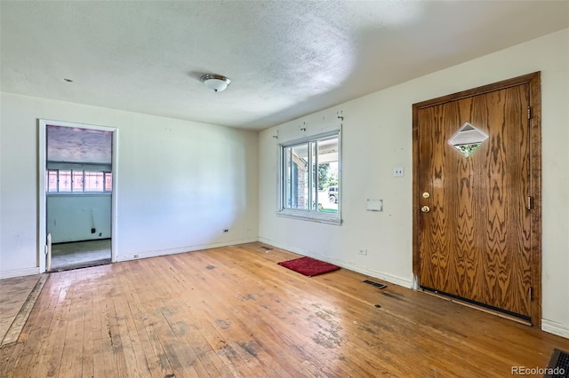 2640 Oneida St, Denver, CO 80207 - photo 7
