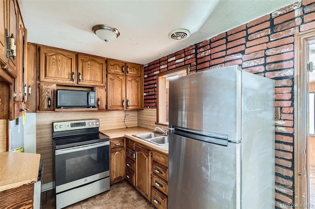 2640 Oneida St, Denver, CO 80207 - photo 11