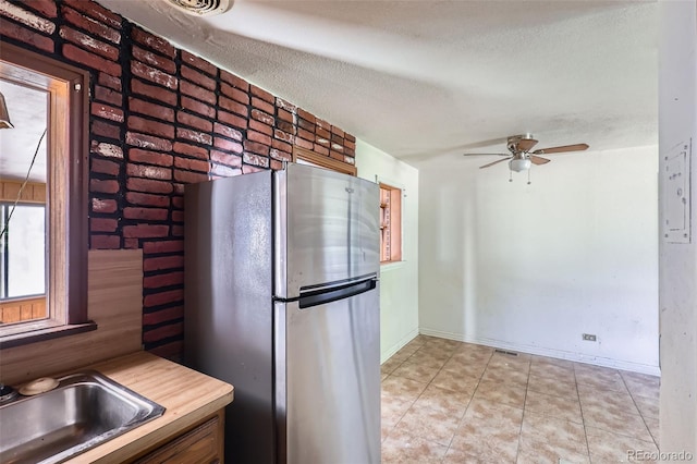 2640 Oneida St, Denver, CO 80207 - photo 12