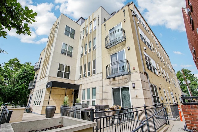 340 S Lafayette St Unit 204, Denver, CO 80209 - view of apartment building / complex