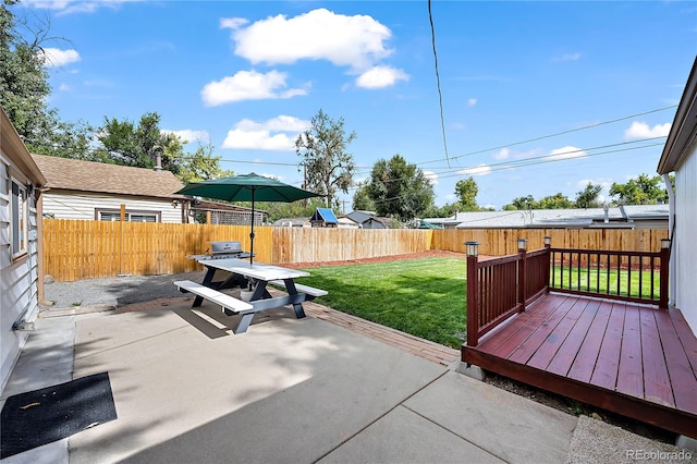 5570 Otis Ct, Arvada, CO 80002 - view of patio with a deck