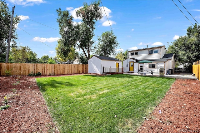 5570 Otis Ct, Arvada, CO 80002 - view of yard with a patio area