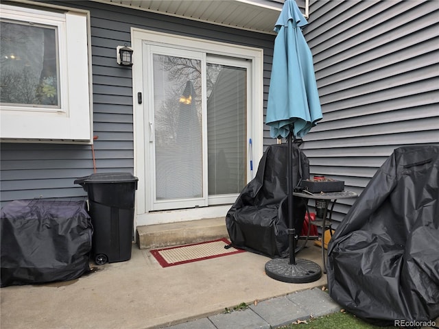 view of property entrance