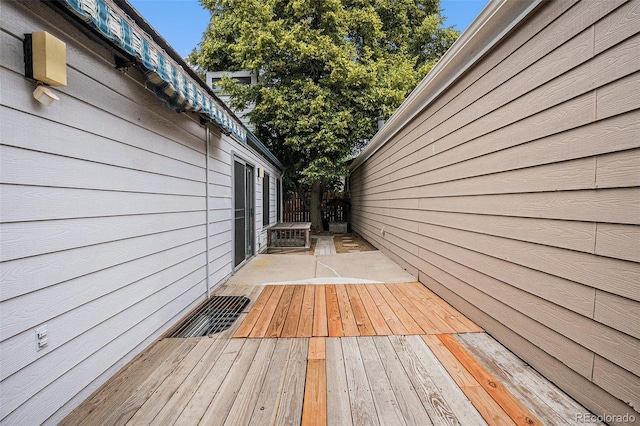 11196 E Baltic Dr, Aurora, CO 80014 - wooden terrace featuring a patio area