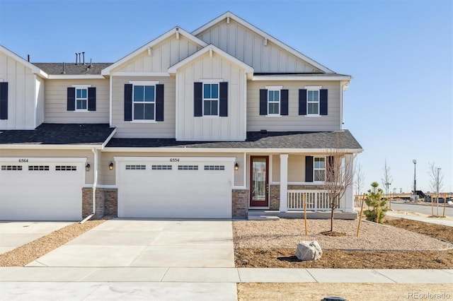 craftsman-style house with a garage and a porch