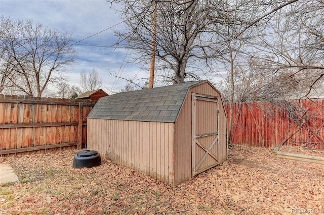 view of outbuilding