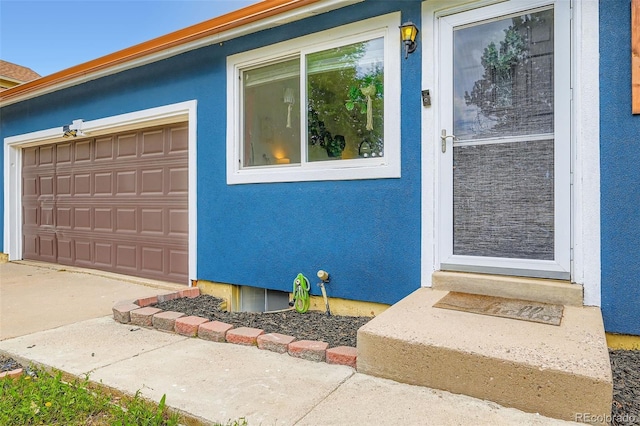 18662 E Brown Pl, Aurora, CO 80013 - doorway to property with stucco siding