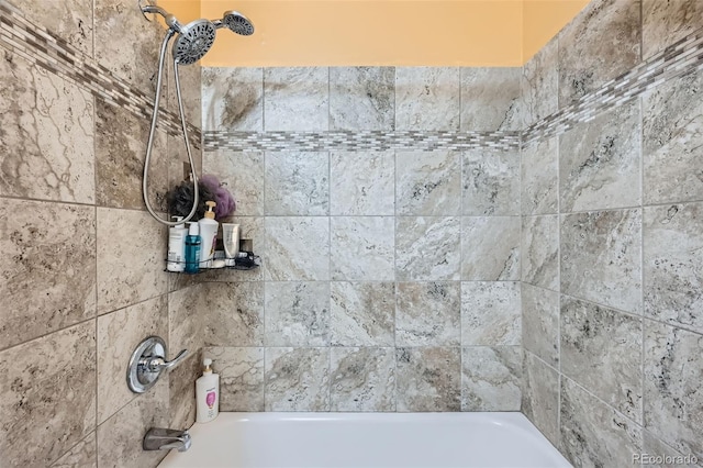 18662 E Brown Pl, Aurora, CO 80013 - full bath featuring shower / washtub combination
