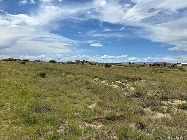 1977 E Gladstone Ln, Pueblo, CO 81007 - photo 1