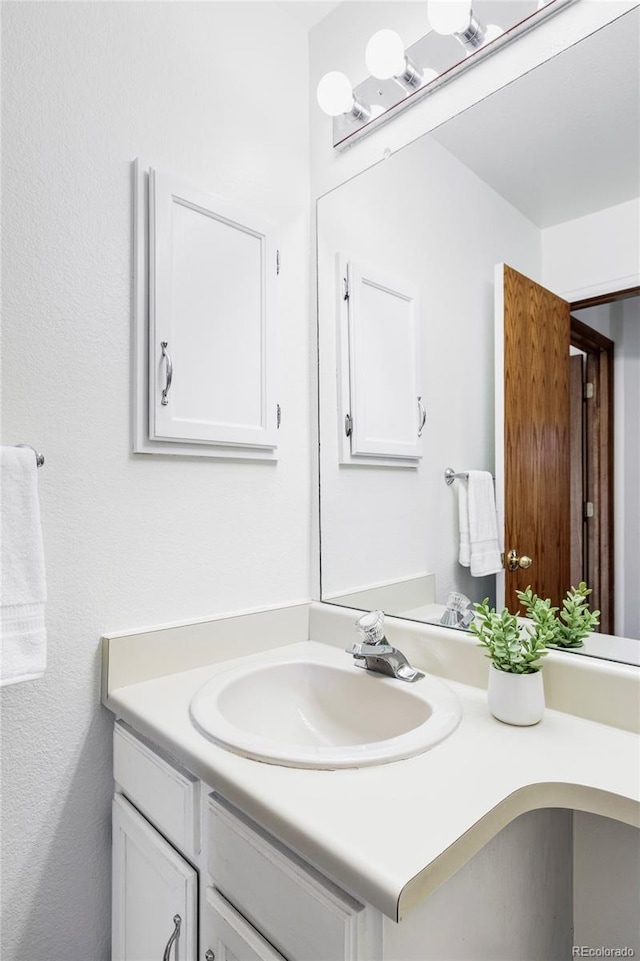 2040 S Xenia Way, Denver, CO 80231 - bathroom featuring vanity