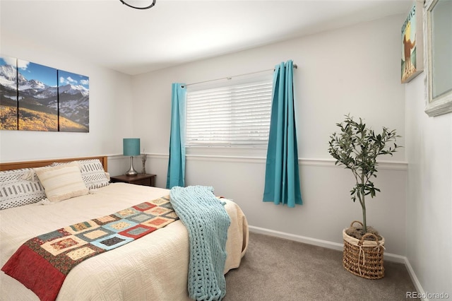 bedroom featuring carpet floors