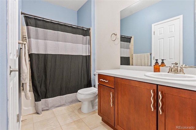 2682 S Cathay Way Unit 307, Aurora, CO 80013 - full bath featuring vanity, toilet, tile patterned floors, and curtained shower