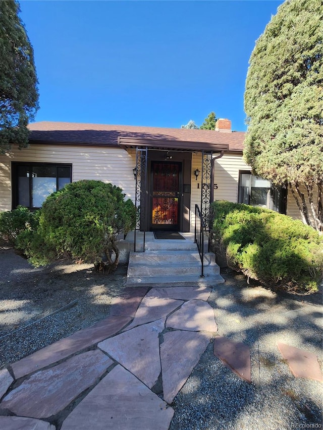 view of property entrance