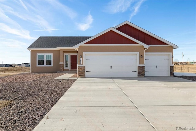 craftsman house with a garage