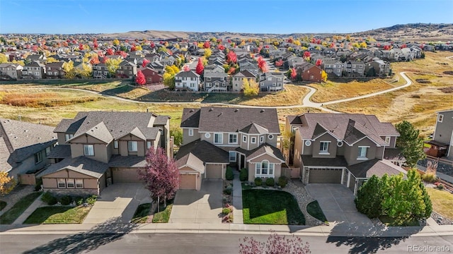 bird's eye view with a mountain view