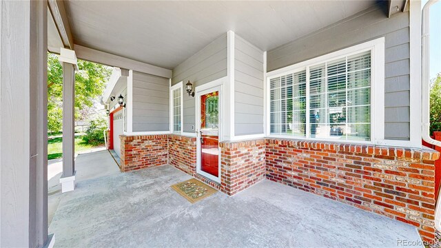 19730 E 58th Pl, Aurora, CO 80019 - view of porch