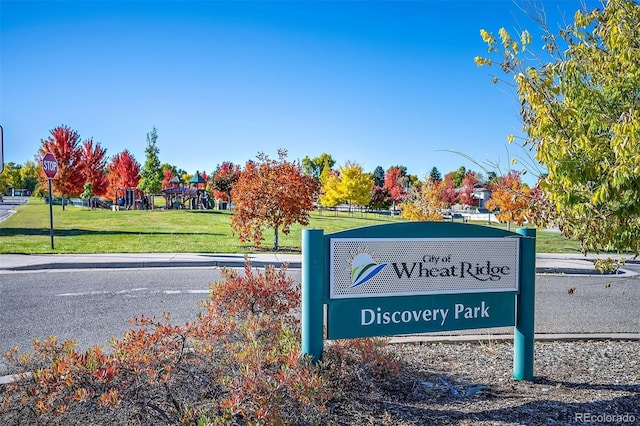 4018 Upham St, Wheat Ridge, CO 80033 - community / neighborhood sign featuring a yard