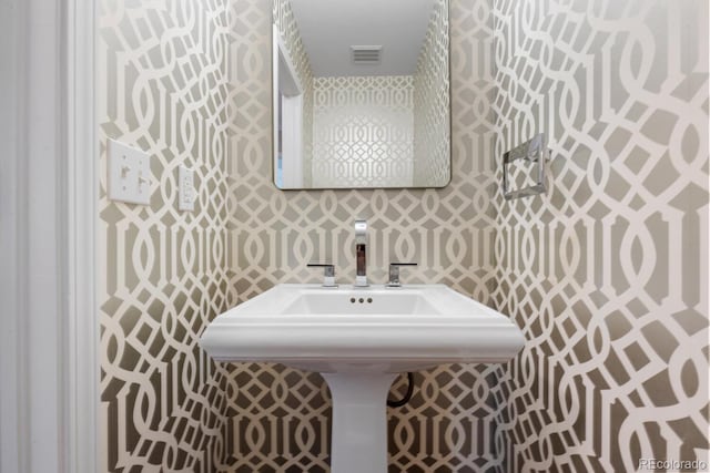 172 S Forest St, Denver, CO 80246 - view of bathroom