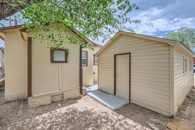 view of outbuilding