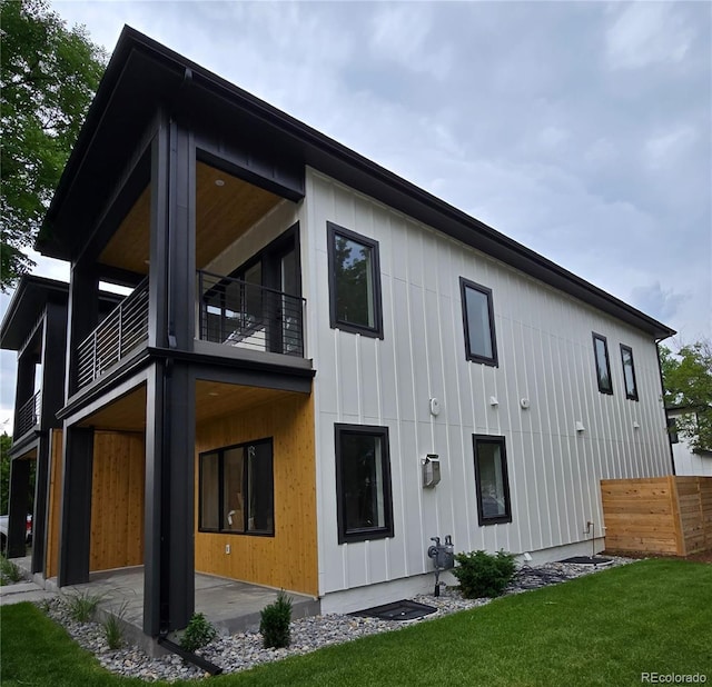 2405 S Franklin, Denver, CO 80210 - back of property with a balcony and a patio area