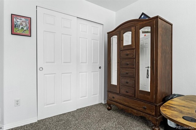 5944 S Yank Ct, Littleton, CO 80127 - foyer entrance featuring carpet flooring and baseboards